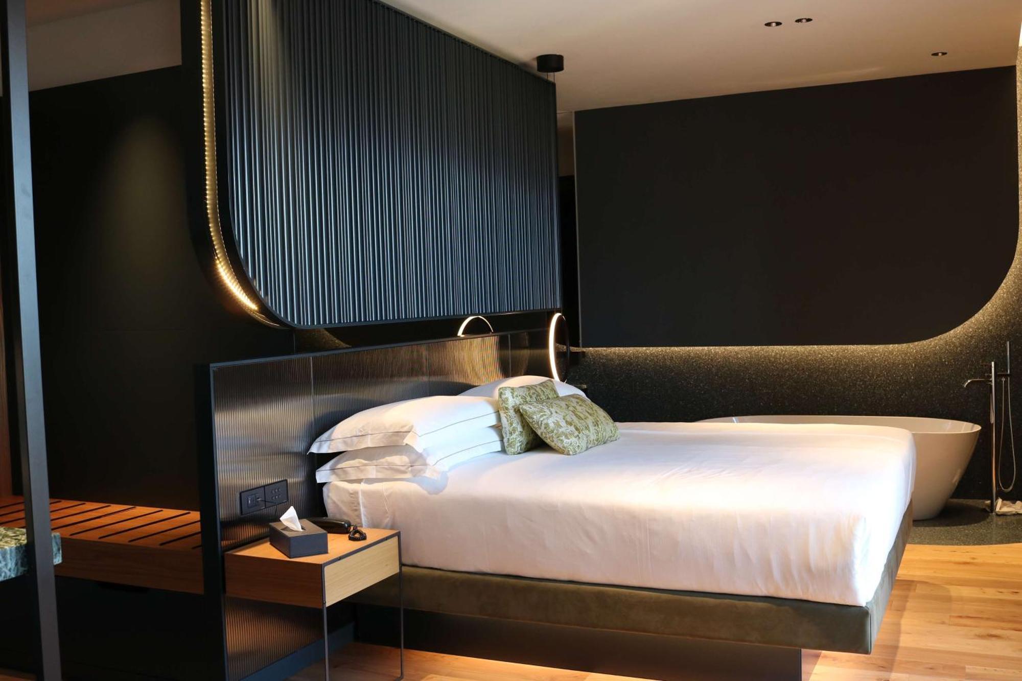 Hotel Ristorante Al Caminetto Worldhotels Crafted Adults Only Torri Del Benaco Exterior foto